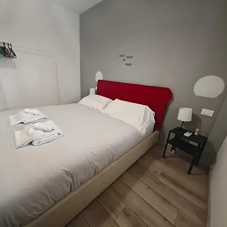 Clara's Con Ingresso Indipendente Lägenhet Rom