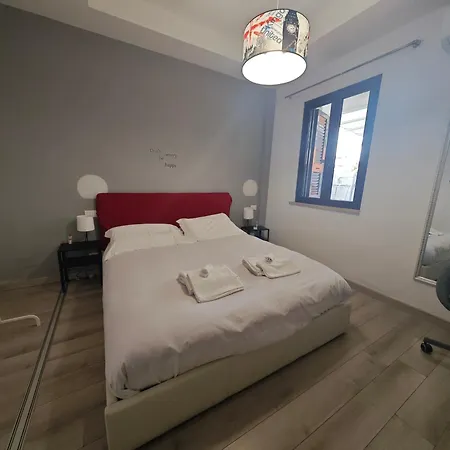 Clara's Con Ingresso Indipendente Řím